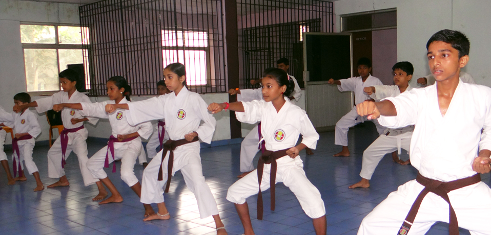 thalassery karate and palloor karate school. No 1 karate school in thalassery